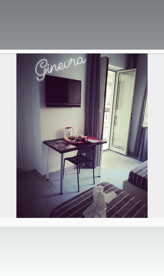Bed and Breakfast Neapolis center Esterno foto